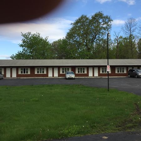 Peloke'S Motel Catskill Exterior photo