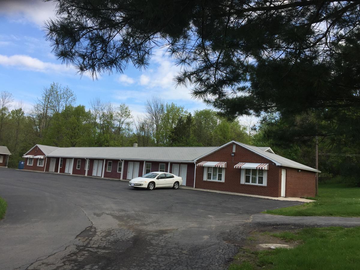 Peloke'S Motel Catskill Exterior photo